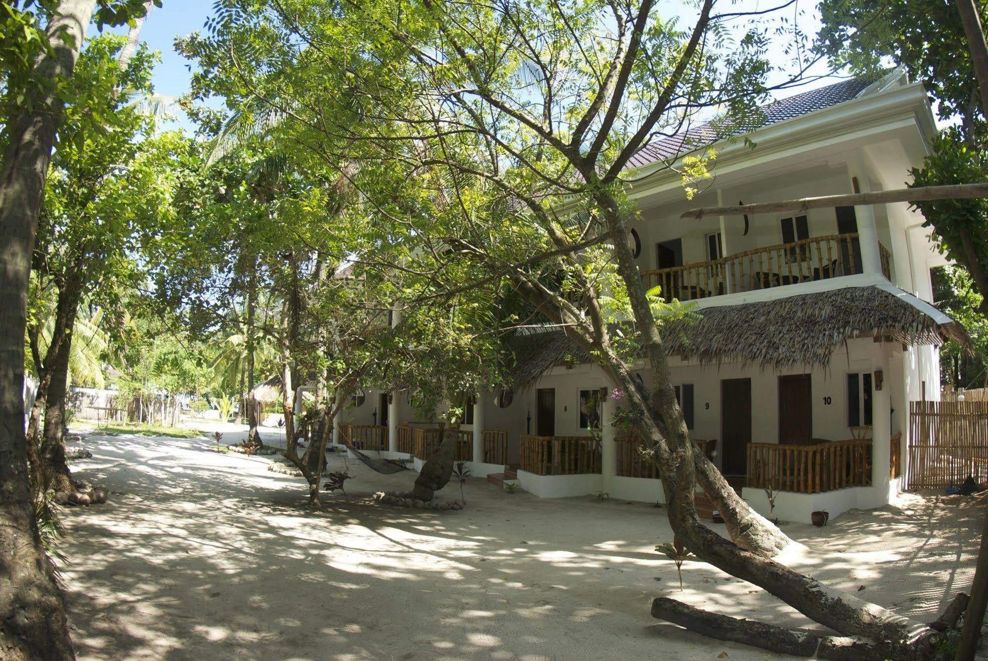 Evolution Dive And Beach Resort Logon Dış mekan fotoğraf